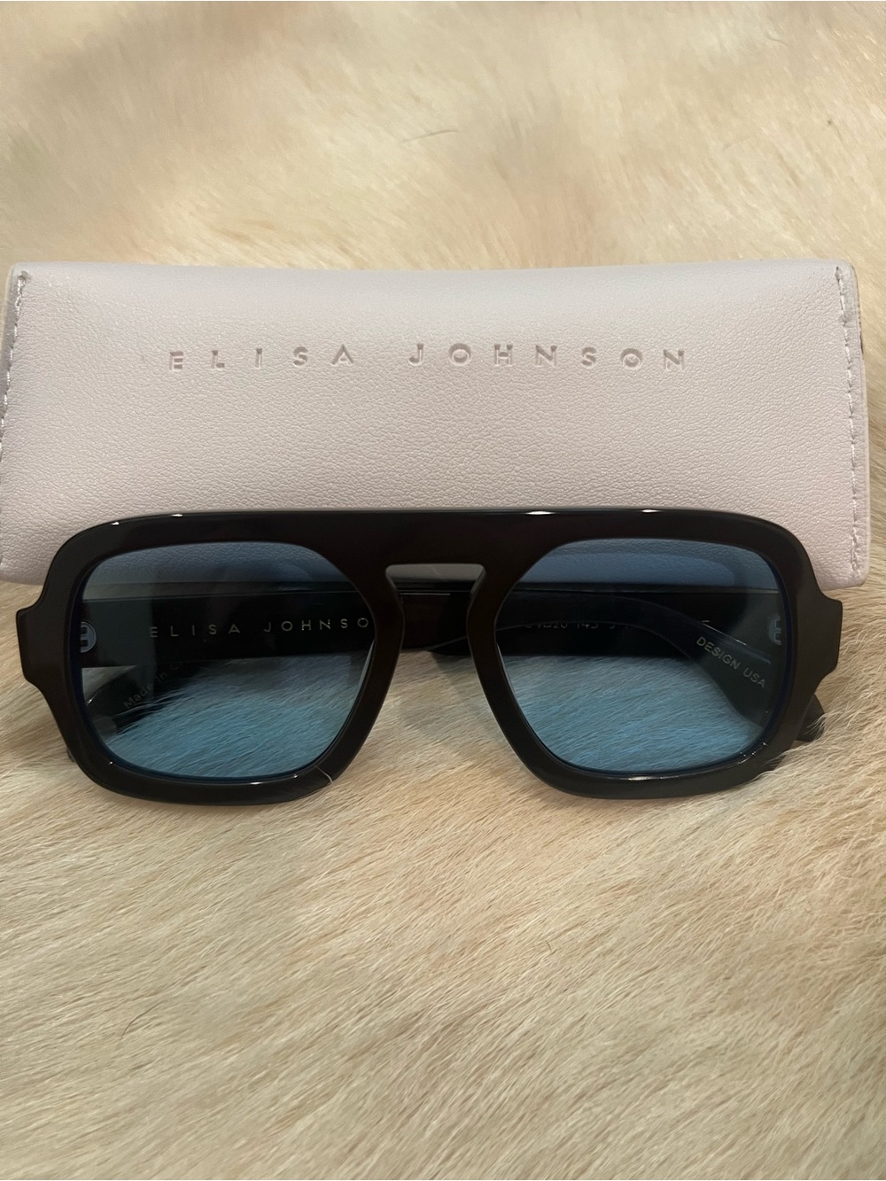 ELISA JOHNSON Jane in Dk Brown w/ Blue lenses
